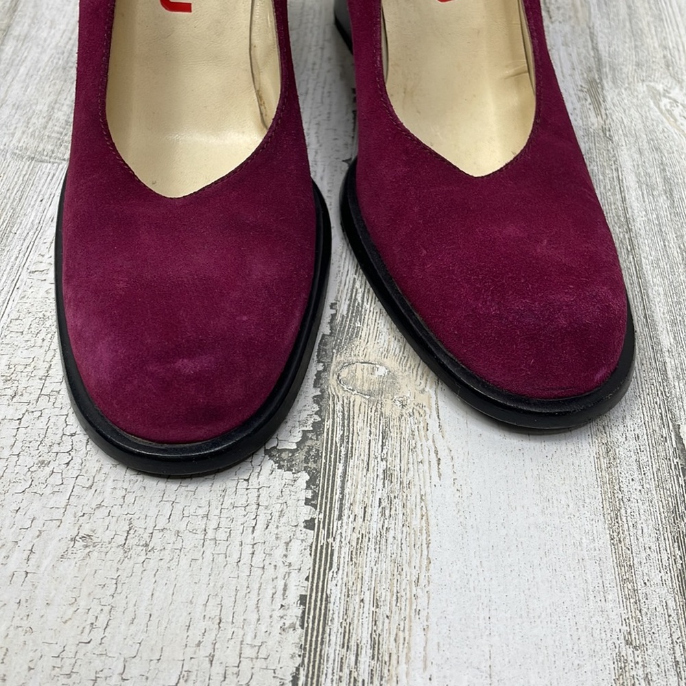 Miu Miu Fuchsia Suede Heels with Black Chunky Heel - Picture 3 of 14